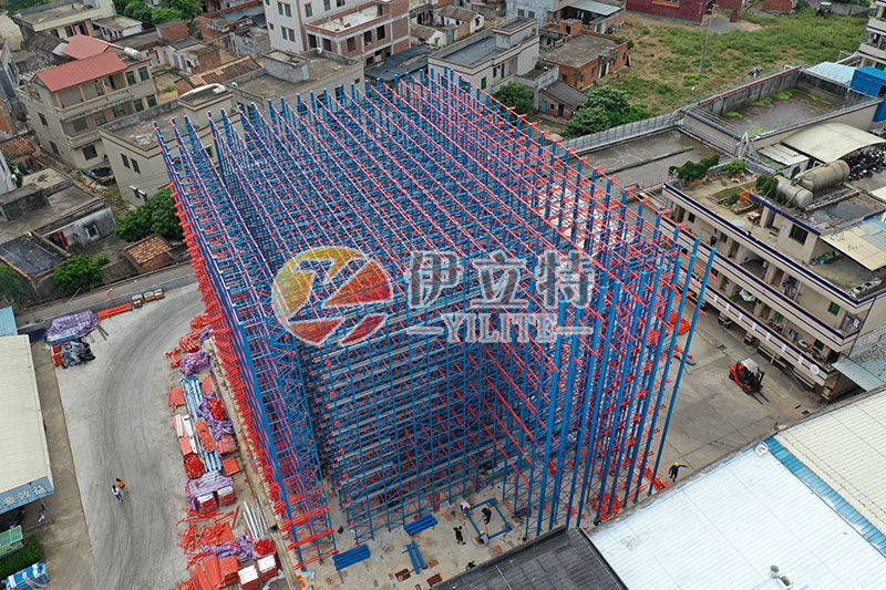 库架合一冷库自动化立体仓库施工现场火热进行中。(图2)
